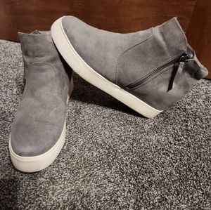 Womens size 11 Sneaker Wedges
